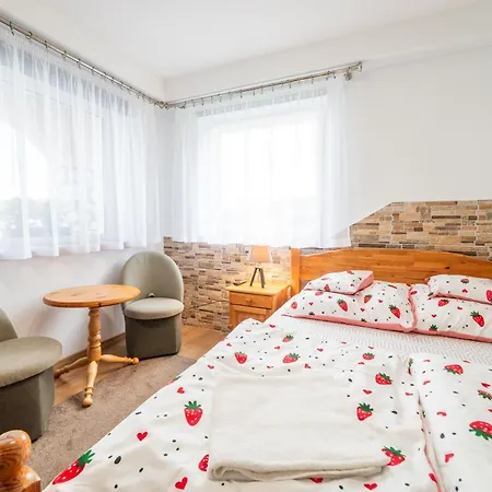 Nad Jeziorem Mikolajki (Mragowo)